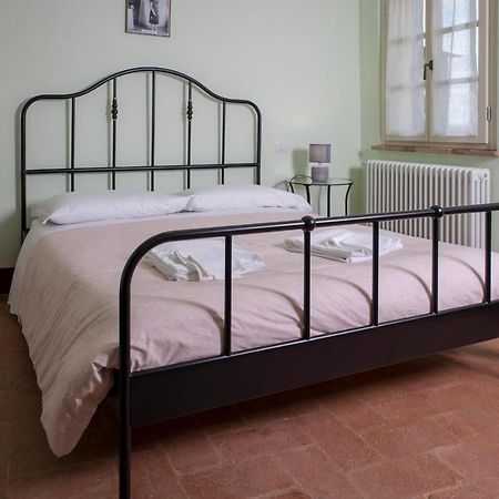 In Collegiata Bed & Breakfast Foiano Della Chiana Ngoại thất bức ảnh