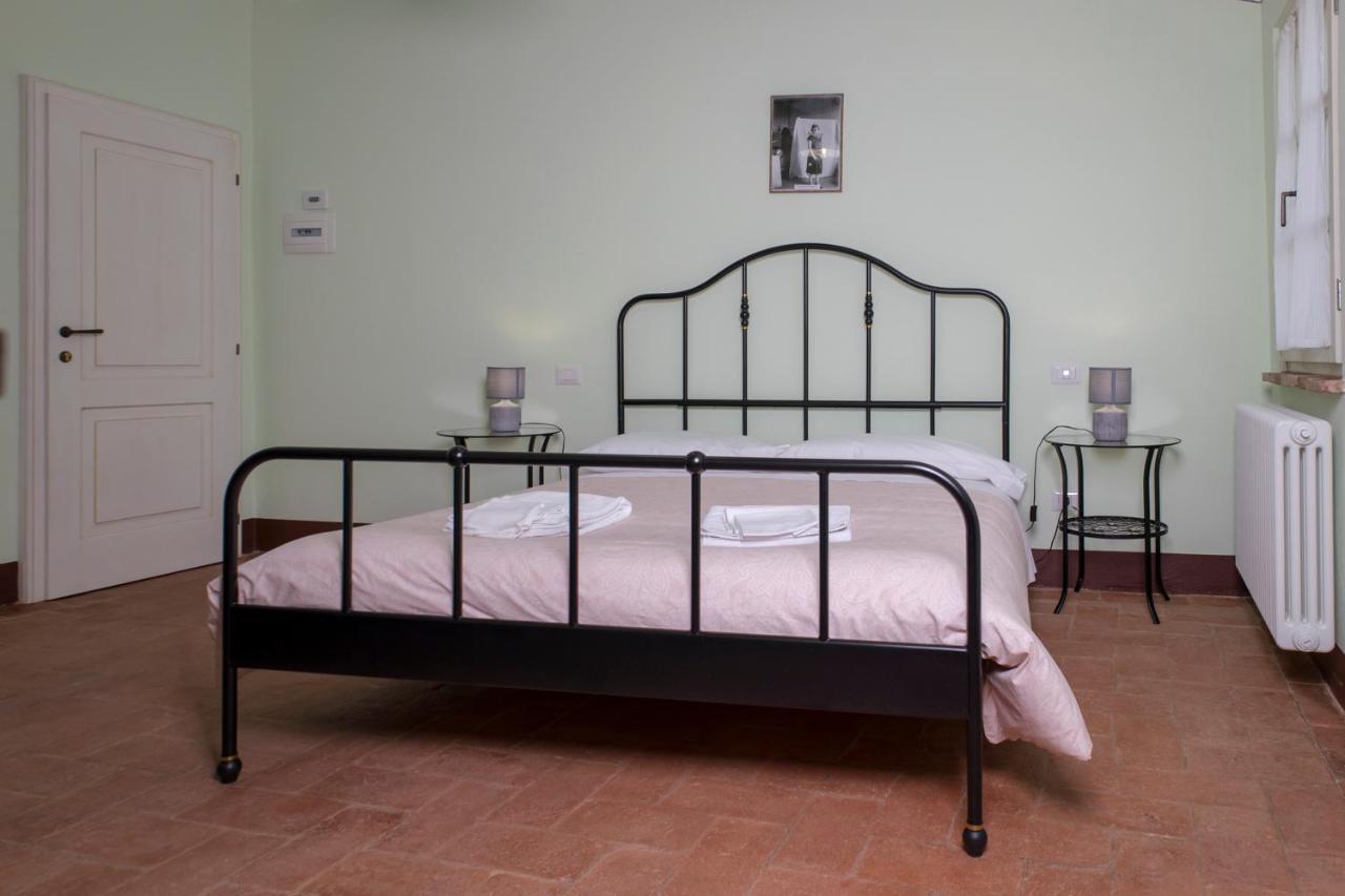 In Collegiata Bed & Breakfast Foiano Della Chiana Ngoại thất bức ảnh