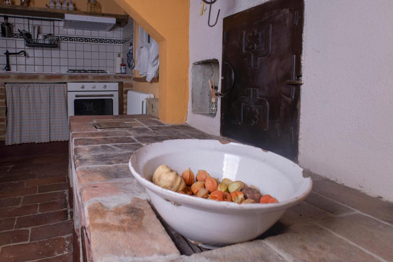In Collegiata Bed & Breakfast Foiano Della Chiana Ngoại thất bức ảnh