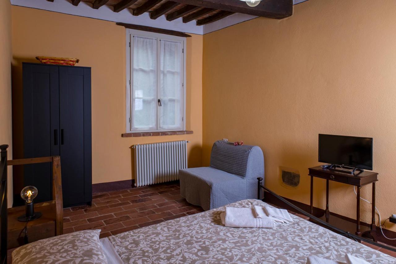 In Collegiata Bed & Breakfast Foiano Della Chiana Ngoại thất bức ảnh